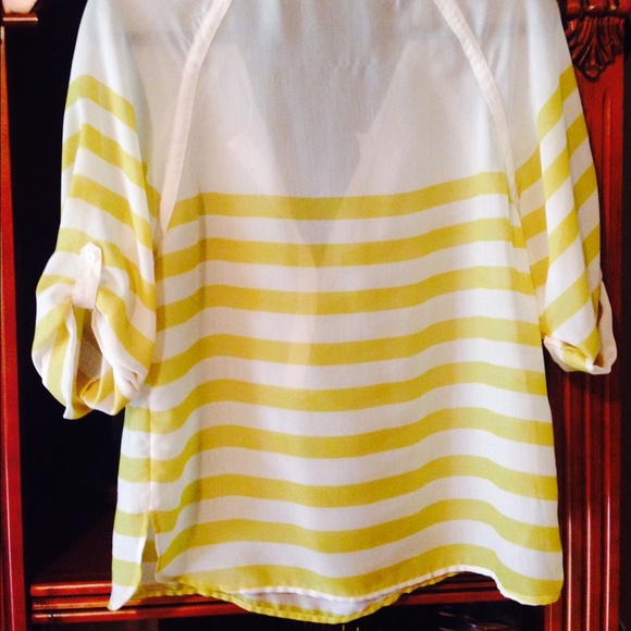 NWOT Loft blouse! - Picture 3 of 3