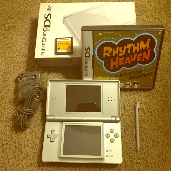 Nintendo DS Lite Games and Charger