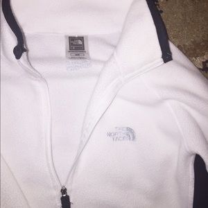 North face pullover