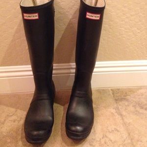 Black Hunter rain boots