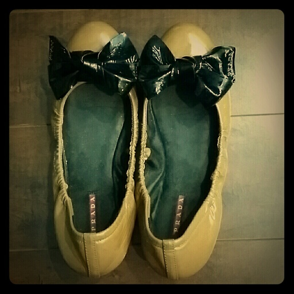 Prada bow ballet flats - Picture 1 of 3