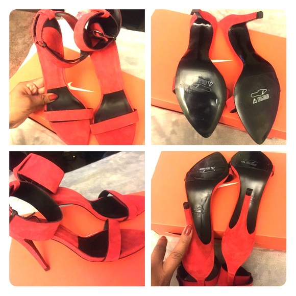 Red high heel with ankle strap 👠💃🏻❤️