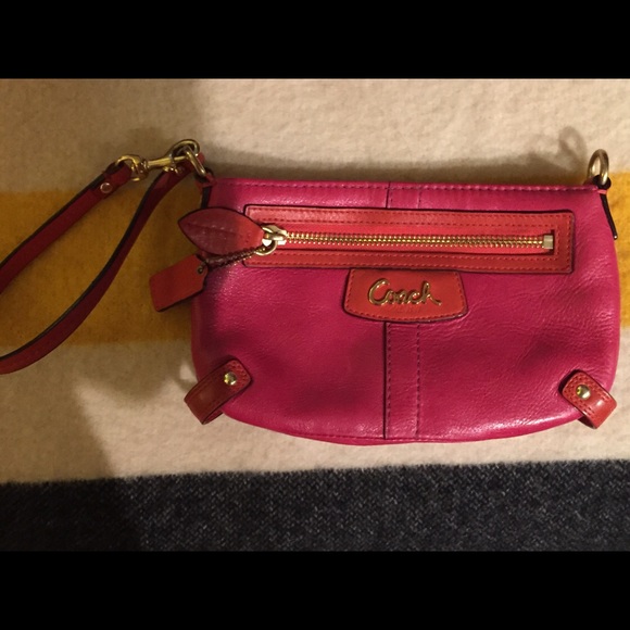 AUTHENTIC coach pink & orange clutch😍