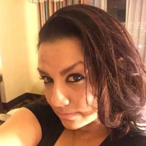 Meet your Posher, Carla