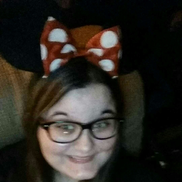 Meet your Posher, Adrianne - Picture 1 of 1