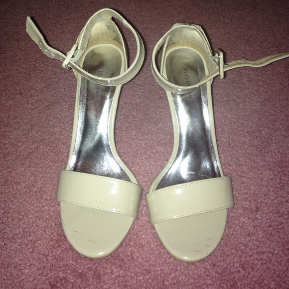 GET IT BEFORE ITS GONE Tan Strappy Heels