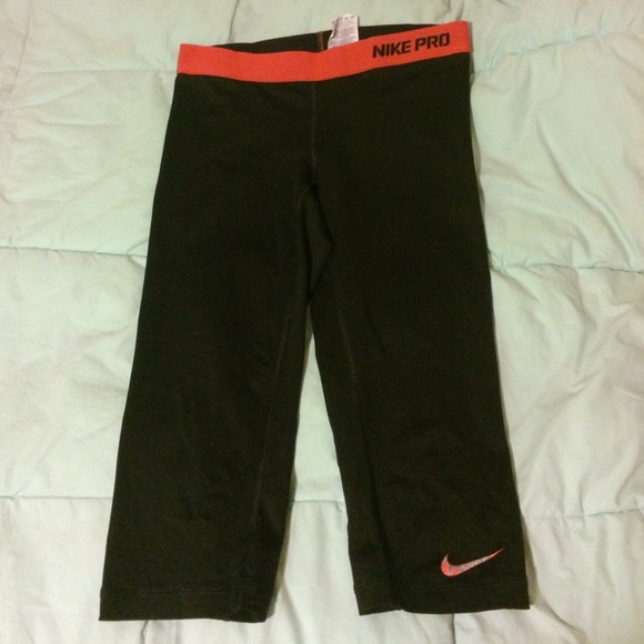 Nike pro workout Capri