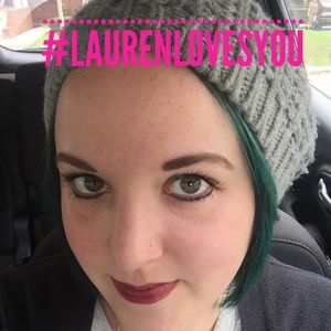 Meet your Posher, Lauren