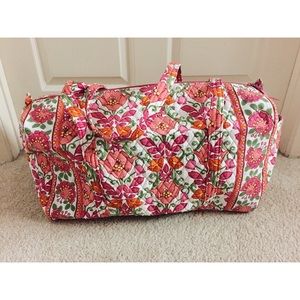 VERA BRADLEY Large Duffle Bag Lilli Bell 14160-142