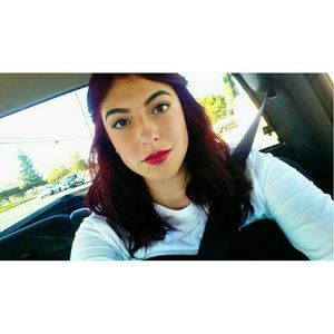 Meet your Posher, Alexis