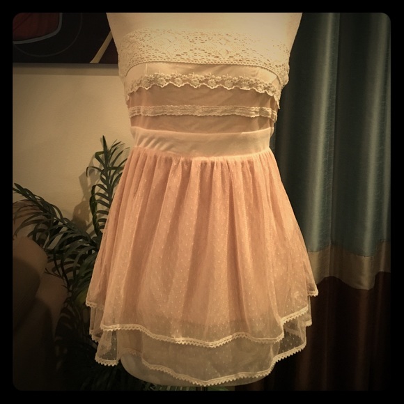 Cream Lacey Tube Top