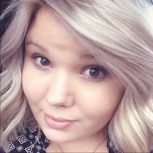 Meet your Posher, Kaylea