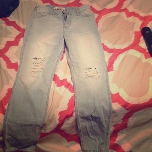 Hollister Boyfriend Jeans