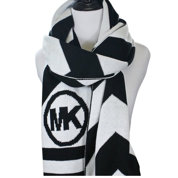 Michael Kors Accessories - Michael Kors chevron stripe logo knit scarf