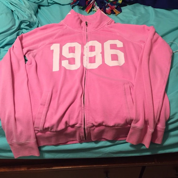 Victoria secrets sweatshirt