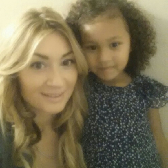 Meet your Posher, Irene - Picture 2 of 2