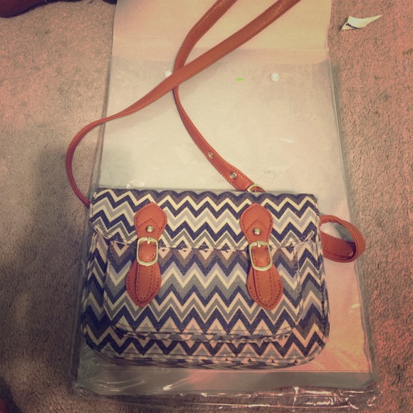 Cute crossbody print purse