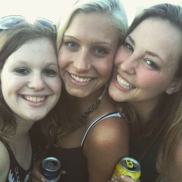 Meet your Posher, Emily - Picture 1 of 1