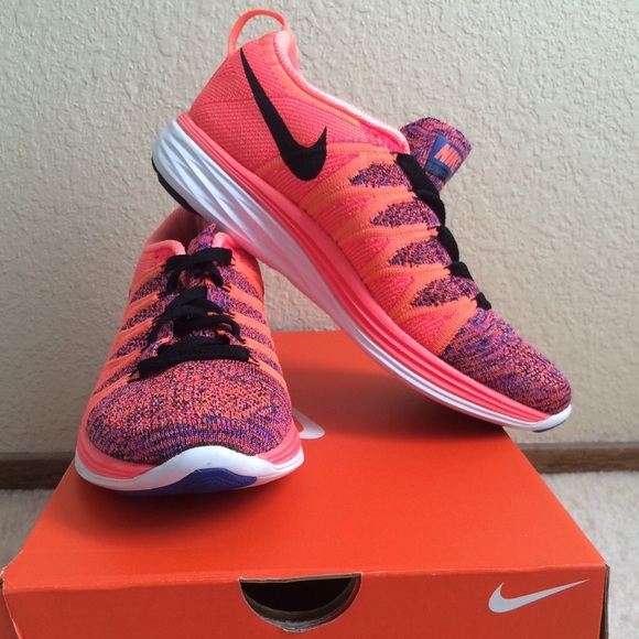 Women's flyknit lunar 2
