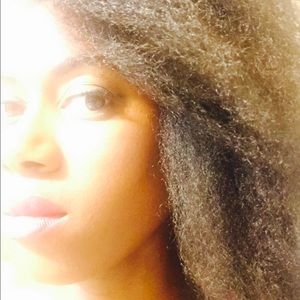 Meet your Posher, Candace