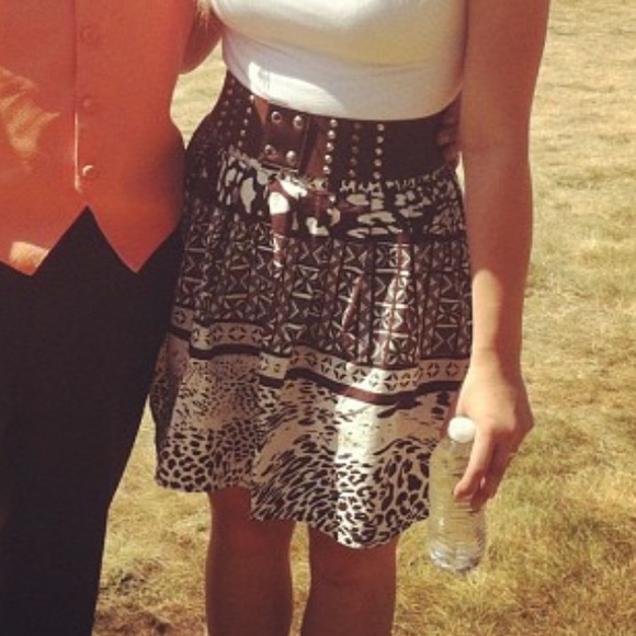 Brown skirt - Picture 2 of 2