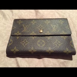 100% Authentic Louis Vuitton Trifold Wallet