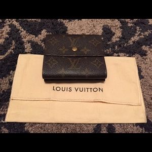 100% Authentic Louis Vuitton Monogram Snap Wallet
