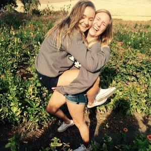 Meet your Posher, Sara