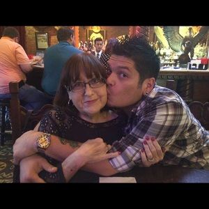 Meet your Posher, Nita