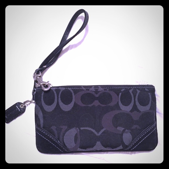 Wristlet couch