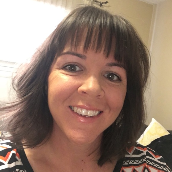 Meet your Posher, Liz