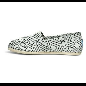 Authentic Toms shoes