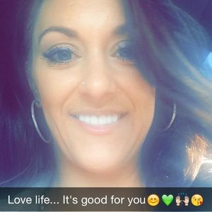 Meet your Posher, Stephanie