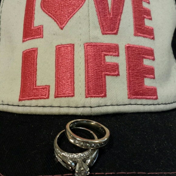 Meet your Posher, Jacy - Picture 1 of 1