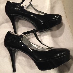 Pumps Guess platform high heels 👠 cute and comfy