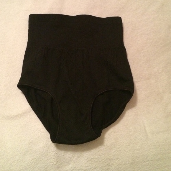 NWOT Shape wear bottom - Picture 1 of 1