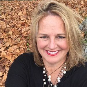 Meet your Posher, Betsy