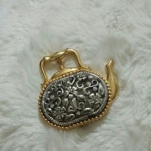 Vintage Teapot brooch