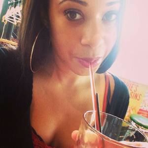 Meet your Posher, Raynika