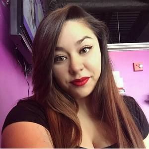 Meet your Posher, Stephanie