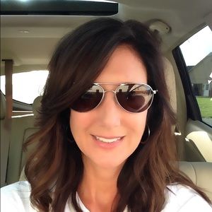 Meet your Posher, Leah