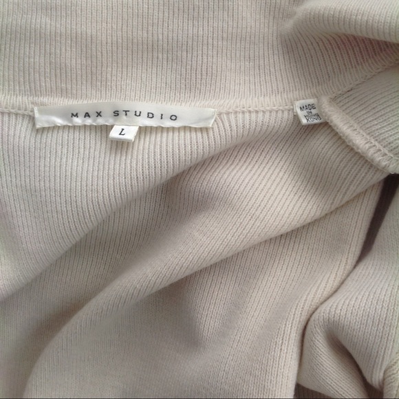 🎀HP🎀MAX STUDIO Long Button down sweater w/belt - Picture 7 of 8