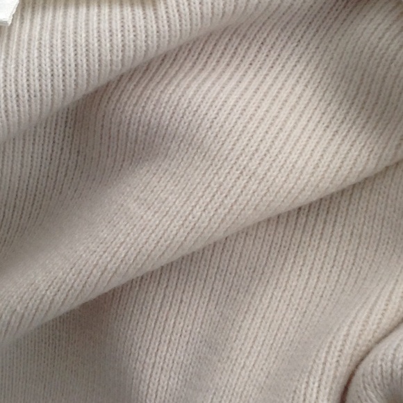 🎀HP🎀MAX STUDIO Long Button down sweater w/belt - Picture 8 of 8