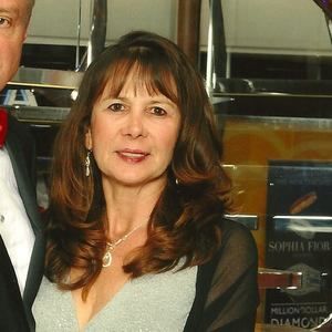 Meet your Posher, Debbie