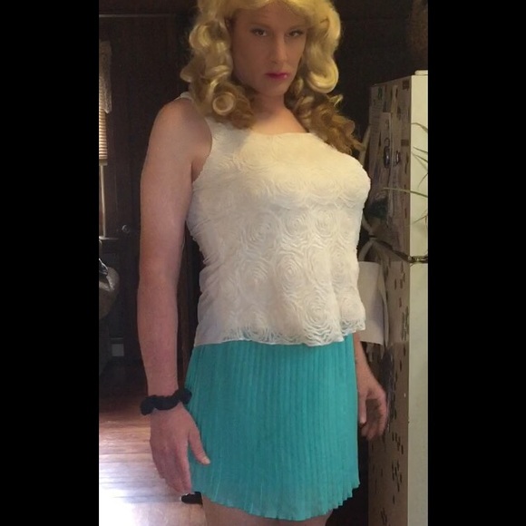 Meet your Posher, Justine - Picture 8 of 8