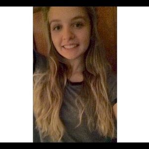 Meet your Posher, Alexandra