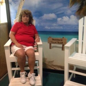 Meet your Posher, Sandi