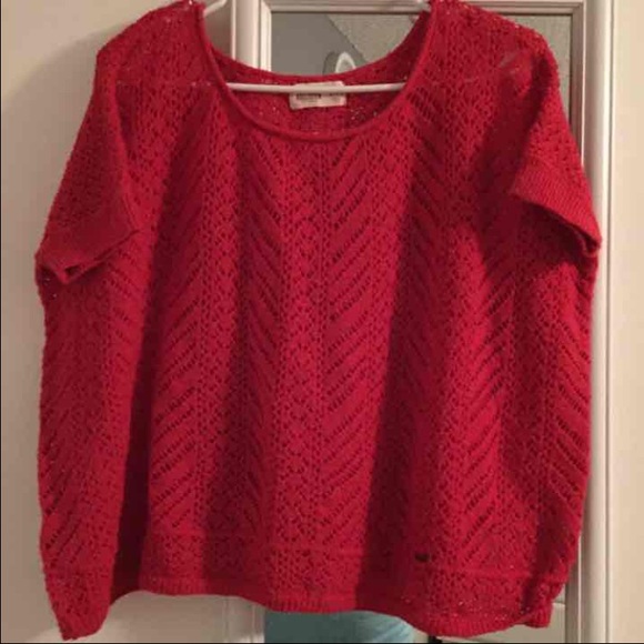 🔴SOLD ON M🔴Red Hollister shirt sweater