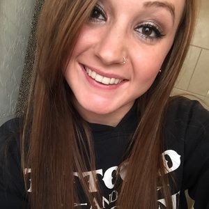 Meet your Posher, Carissa