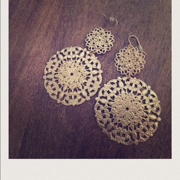 Francesca's gold earrings